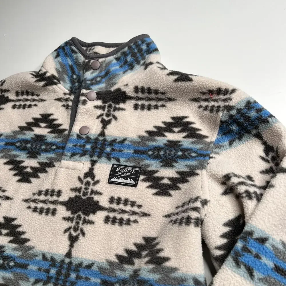 Massive Outdoor Jacket Mens Medium White Aztec Fleece‎ Snap Pullover Tribal